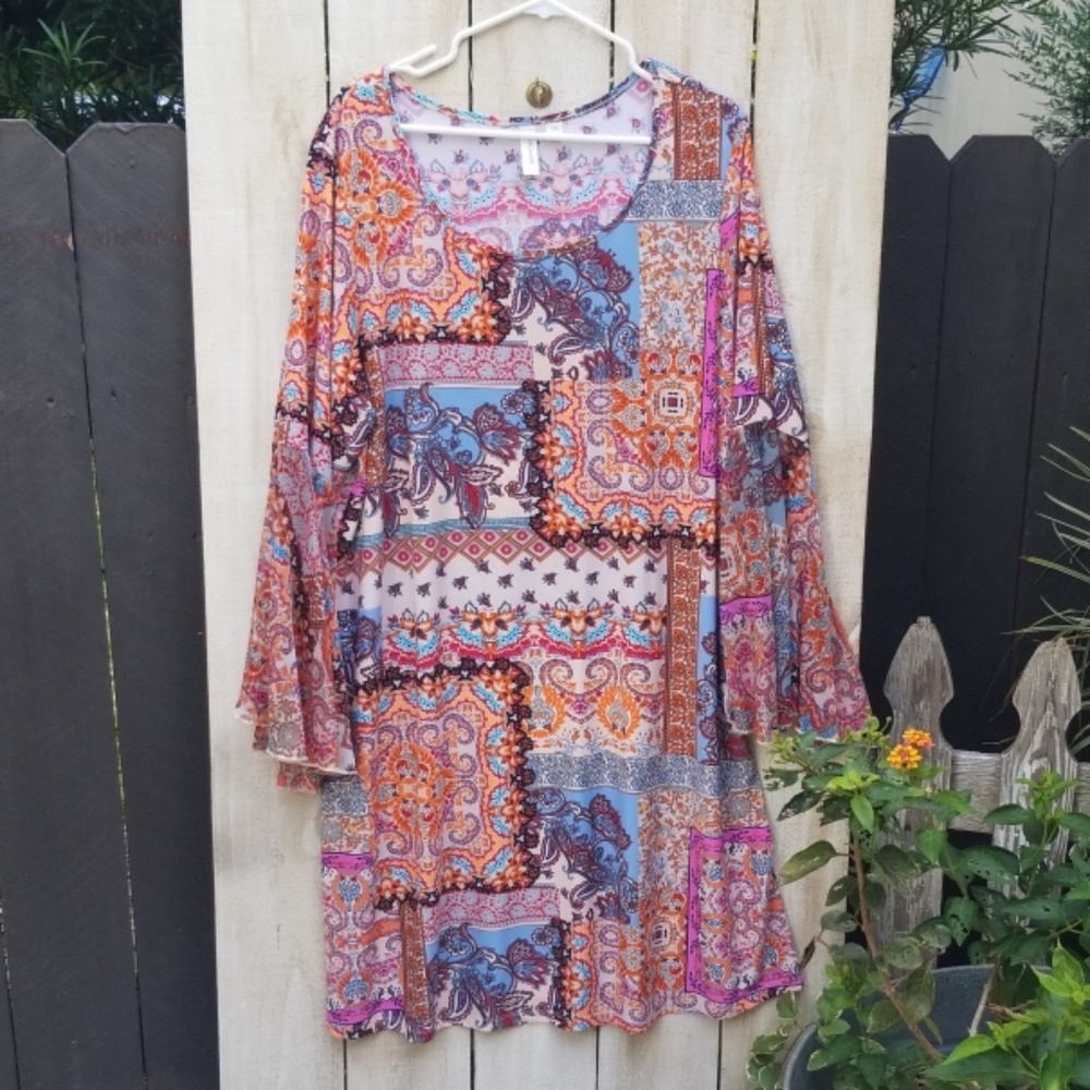 Flowy dress perfect for summer time!